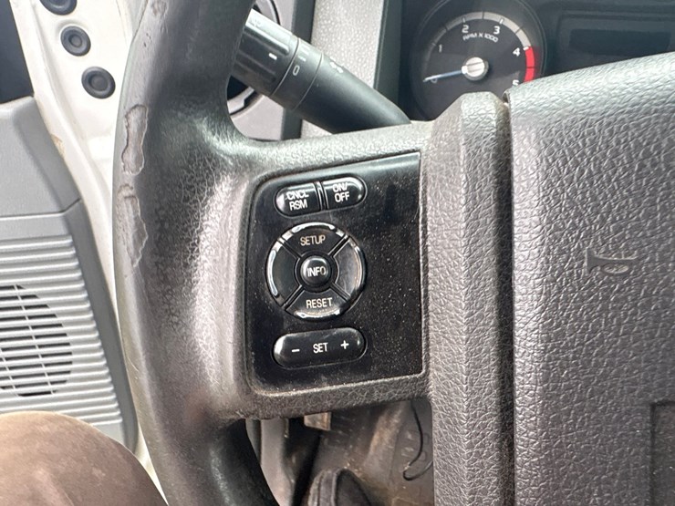 2015-ford-f550-image-71