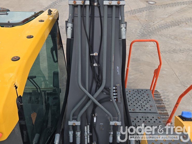 2021-volvo-ec200el-image-59