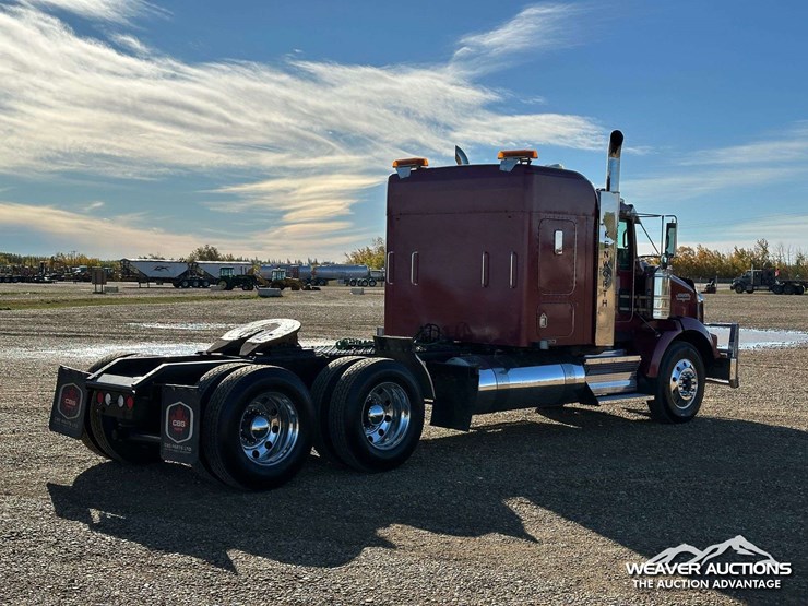 2011-kenworth-t800-image-3