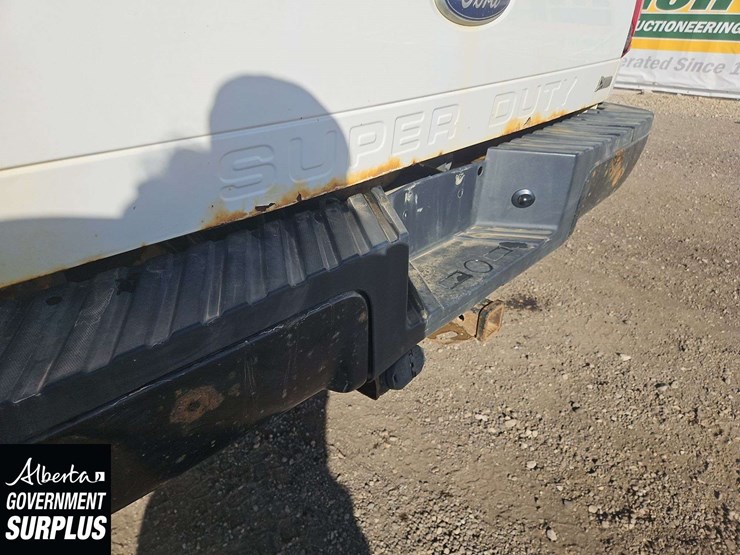 2011-ford-f350-image-31