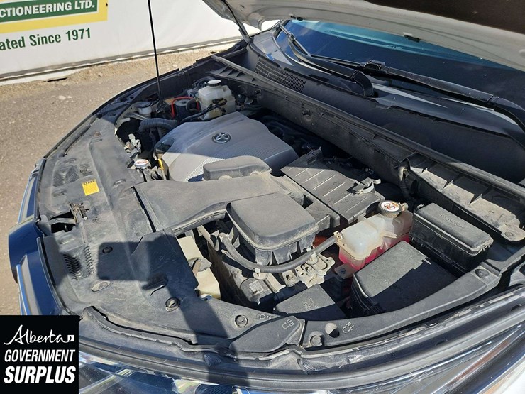 2019-toyota-highlander-hybrid-image-28