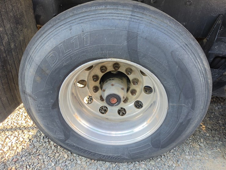 1998-peterbilt-377-image-94