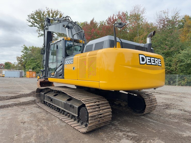 2016-deere-300g-lc-image-3