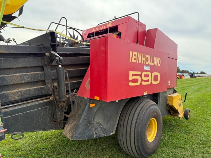 1999-new-holland-590-image-15