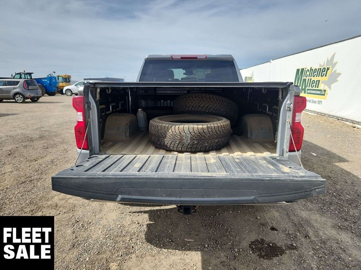2023-chevrolet-silverado-1500-image-15