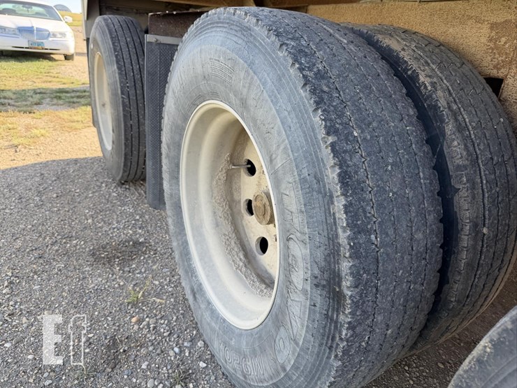 2014-timpte-48-ft-x-102-in-image-57