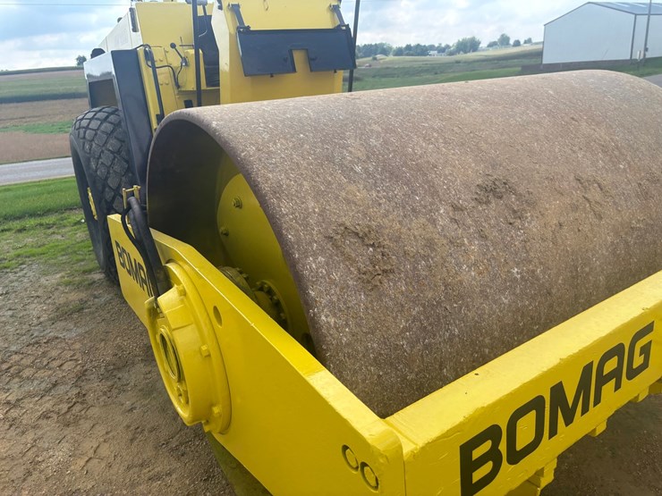 bomag-bw213d-image-68