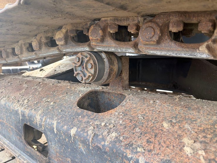 caterpillar-307-image-11