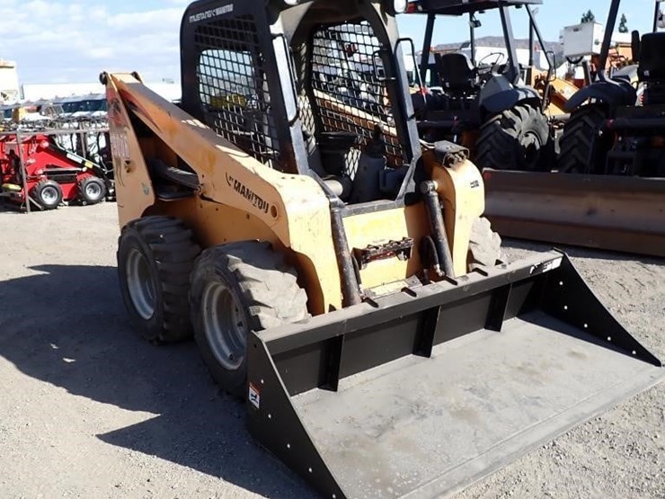 2019-mustang-1900r-skid-steer-loader-image-2