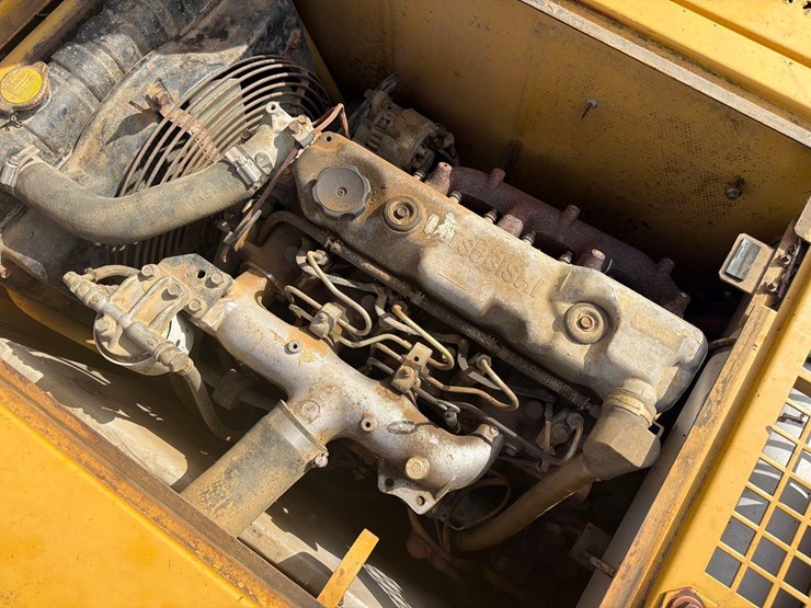 caterpillar-307-image-17