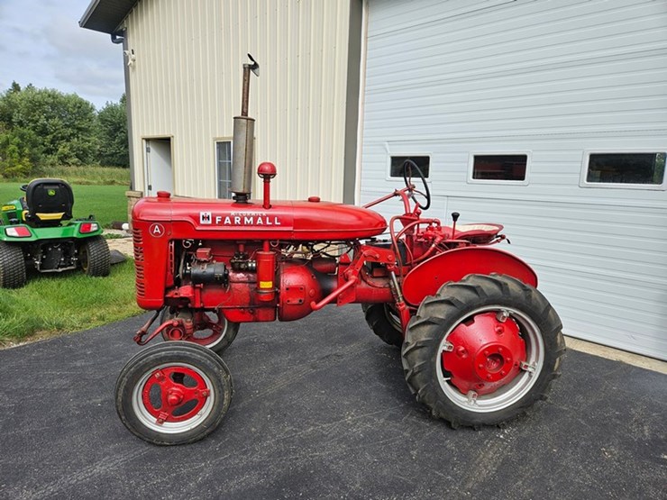 #2507-•-farmall-model-a-tractor-image-2