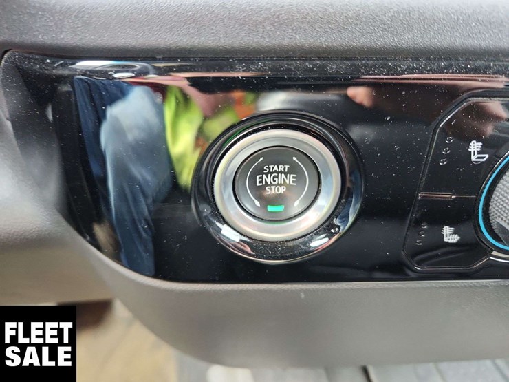 2023-chevrolet-silverado-1500-image-24