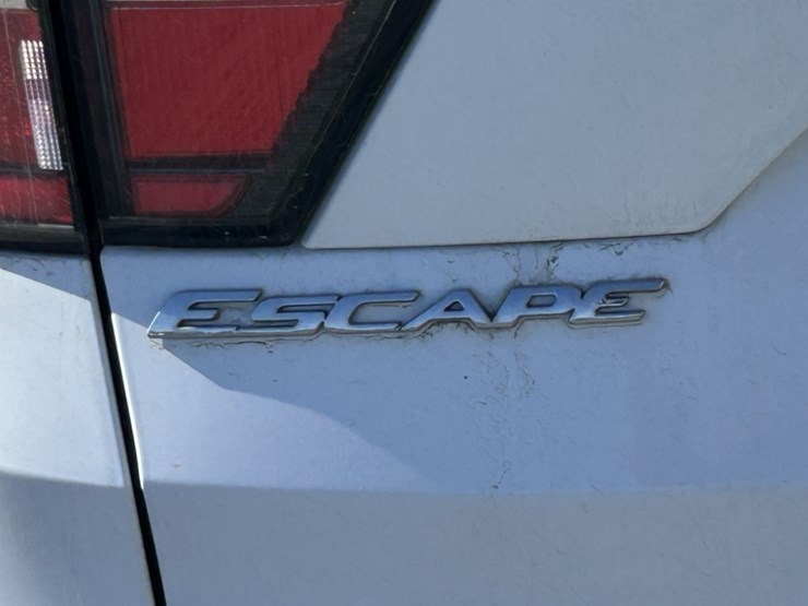 2017-ford-escape-image-10