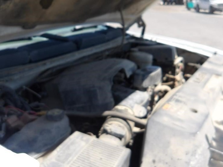 2011-chevrolet-silverado-2500hd-image-9