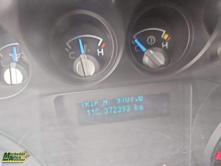 2011-ford-f250-image-24