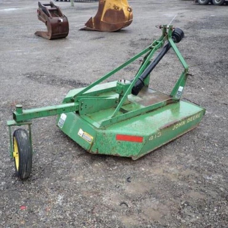 JOHN DEERE 413