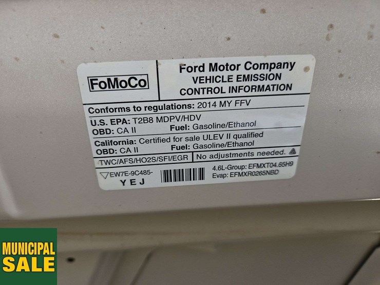 2014-ford-cargo-image-28