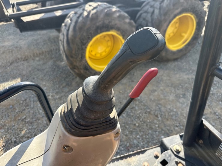 deere-50g-image-41