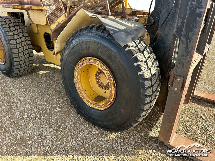 caterpillar-938f-image-42