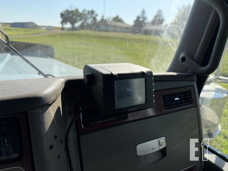 2006-kenworth-w900-image-23