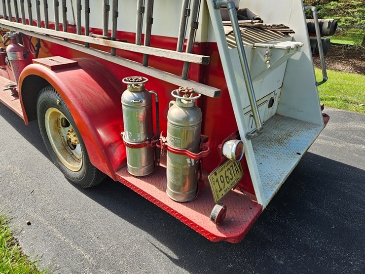 #2514-•-1947-gmc-ec-303-fire-truck-image-24