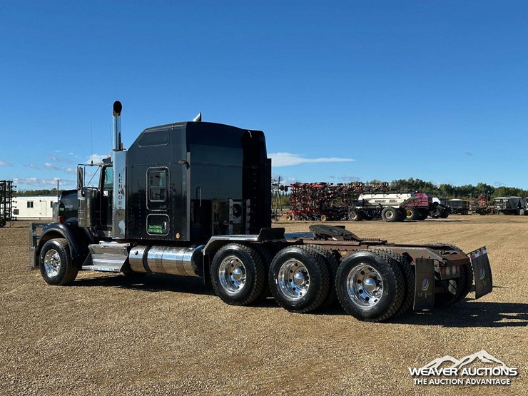 kenworth-w900-image-4