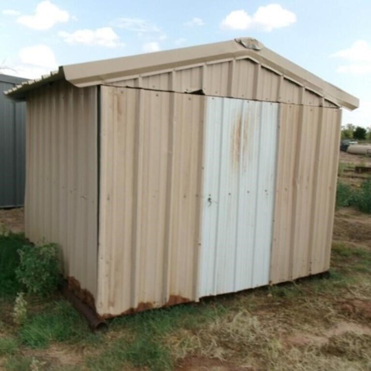 Livestock Shed,9'x9' 6"