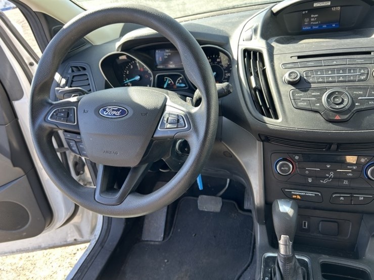 2017-ford-escape-image-18