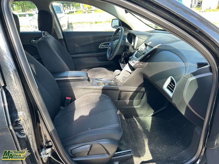 2015-chevrolet-equinox-image-13