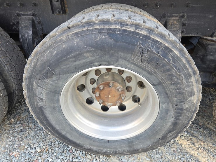 1998-peterbilt-377-image-84