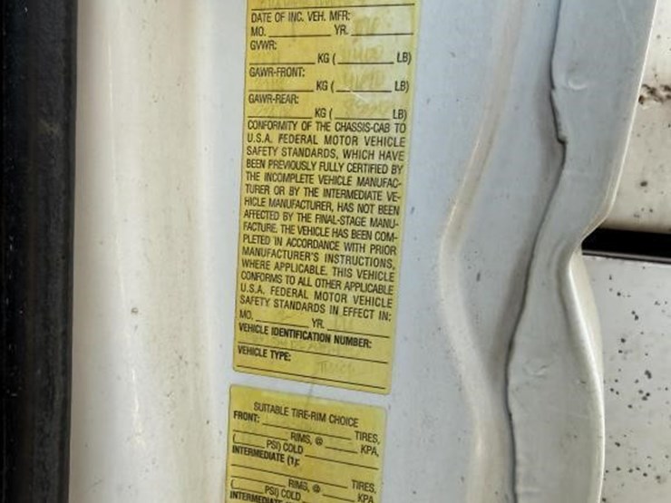 ford-f700-image-3