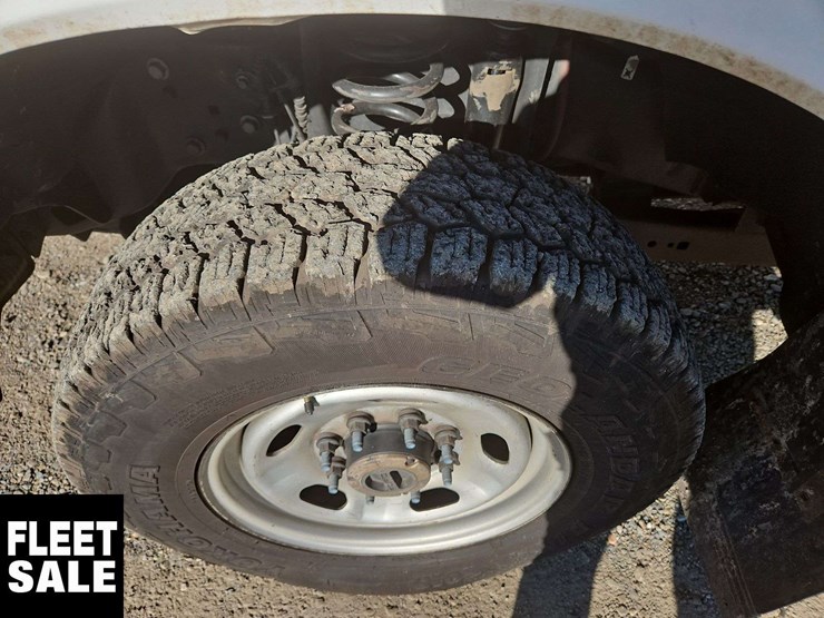 2023-ford-f350-image-8