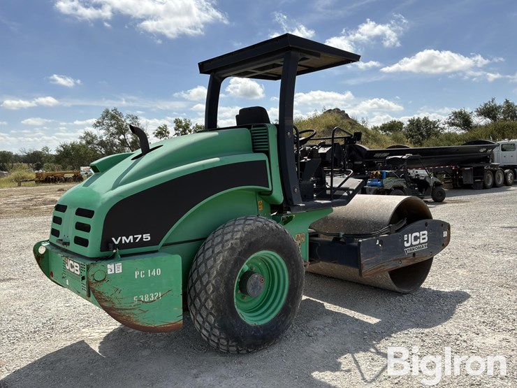 2013-jcb-vibromax-vm75-vibratory-smooth-drum-roller-image-5