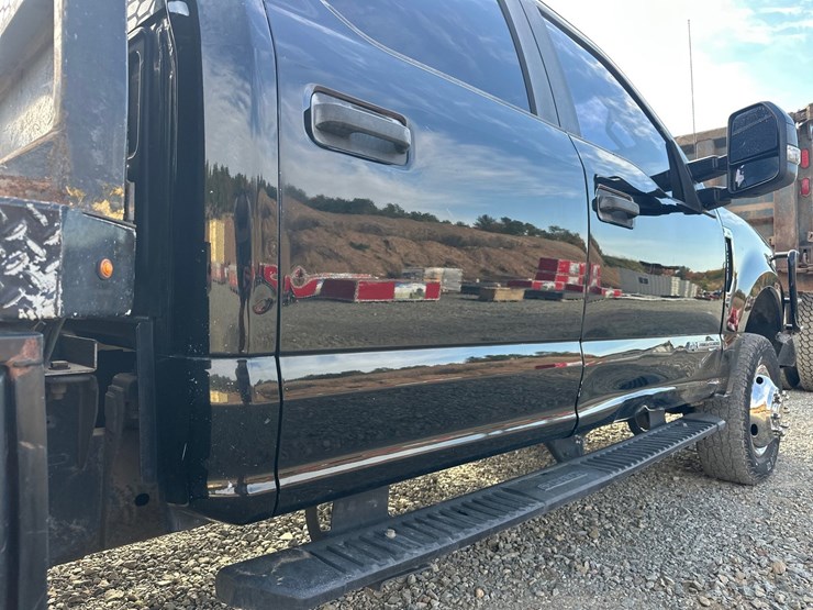 2017-ford-f350-xl-image-16