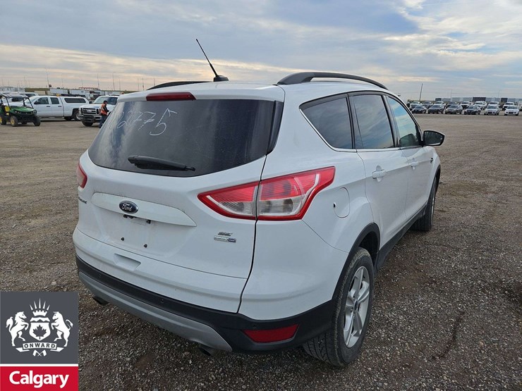 2016-ford-escape-se-image-4