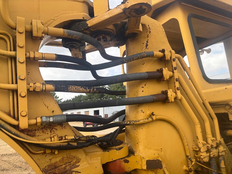 caterpillar-613-image-44