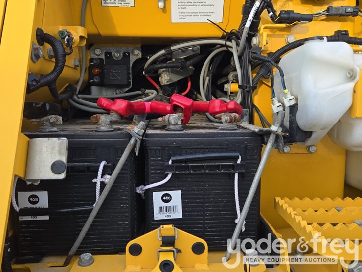 2023-komatsu-d61px-24-image-31