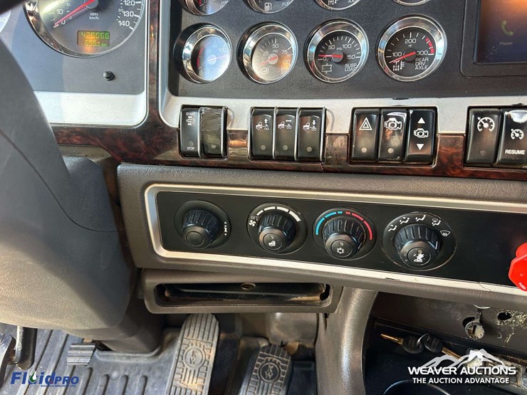 kenworth-t800-image-25