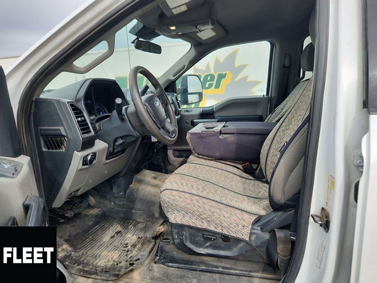 2022-ford-f250-image-15