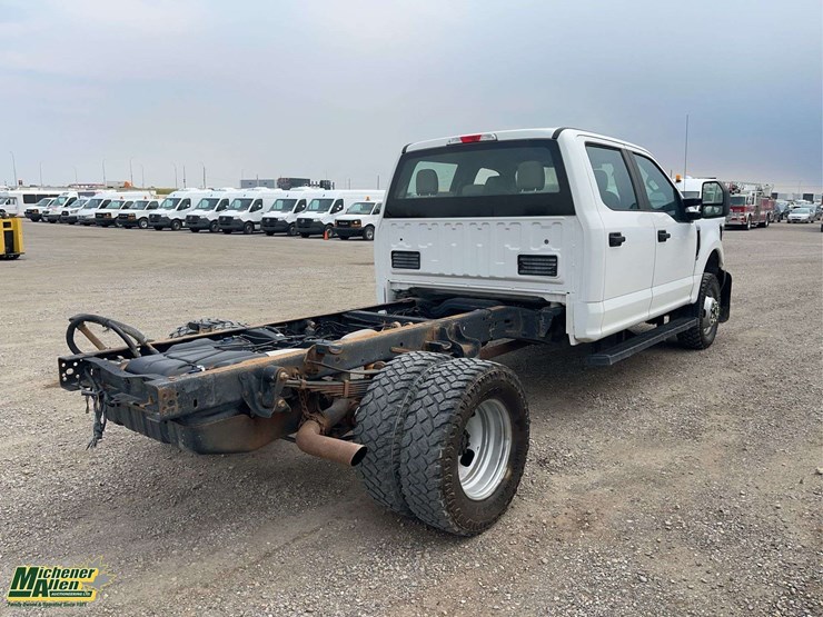 2019-ford-f350-image-4