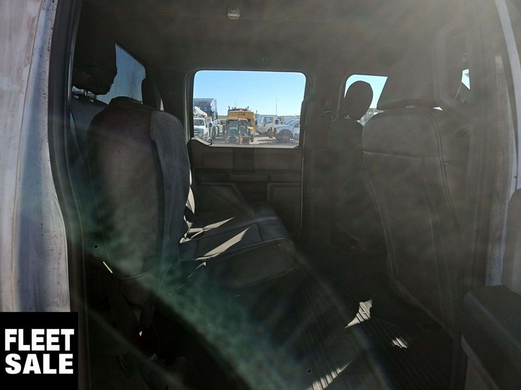 2020-ford-f350-image-15