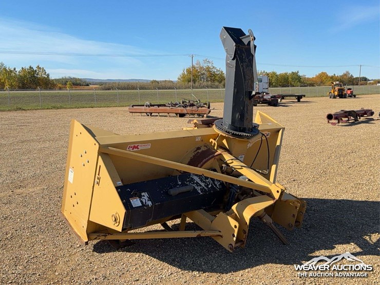 mk-martin-dual-auger-snow-blower-image-4