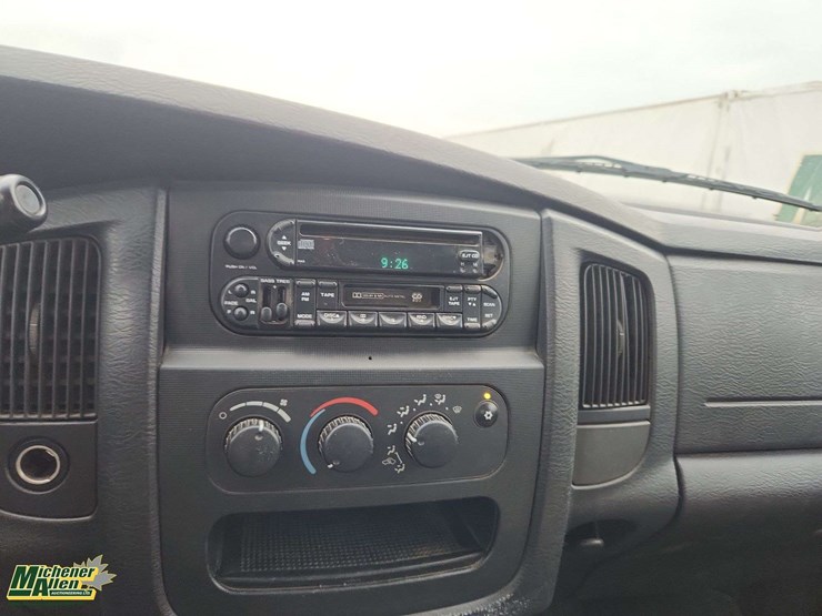 2004-dodge-ram-2500-image-21