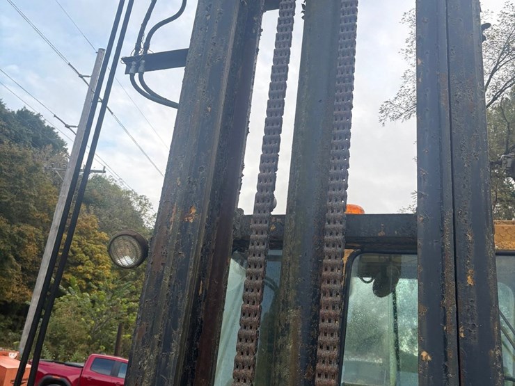 caterpillar-v180-image-65