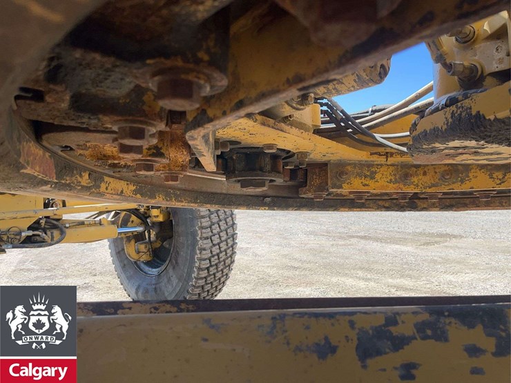 caterpillar-140h-image-25