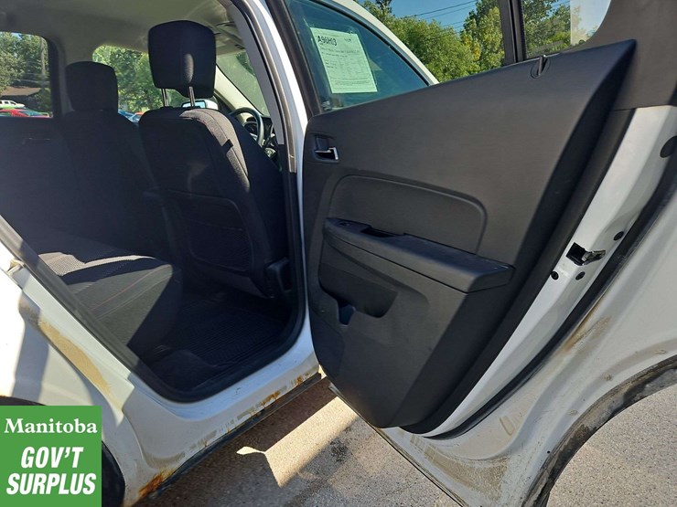 2017-chevrolet-equinox-image-22