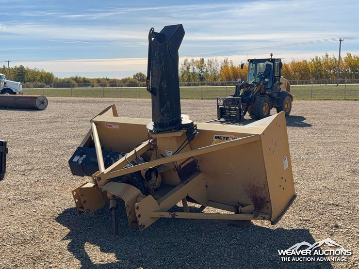 mk-martin-dual-auger-snow-blower-image-3