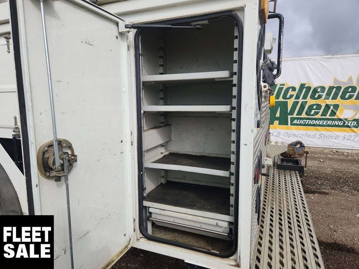 2013-international-durastar-4400-image-35