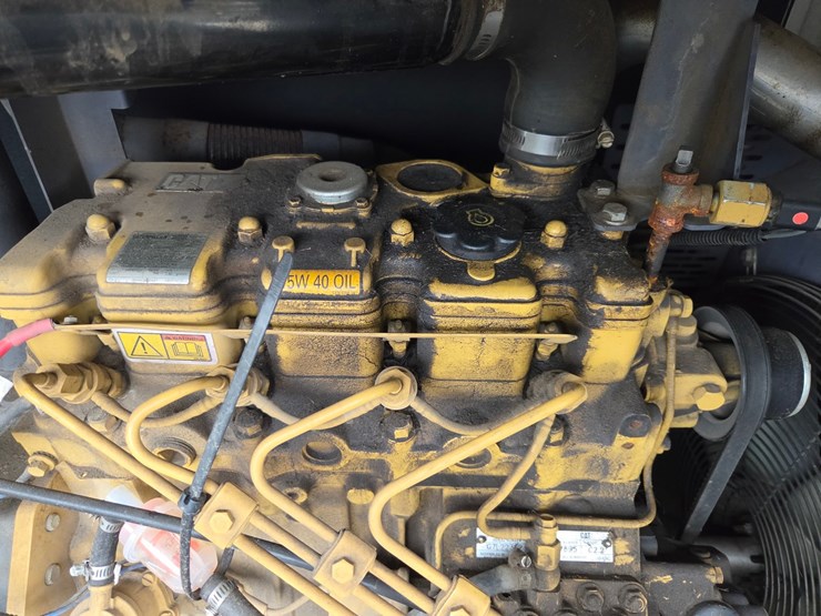 2016-caterpillar-c2.2-image-17