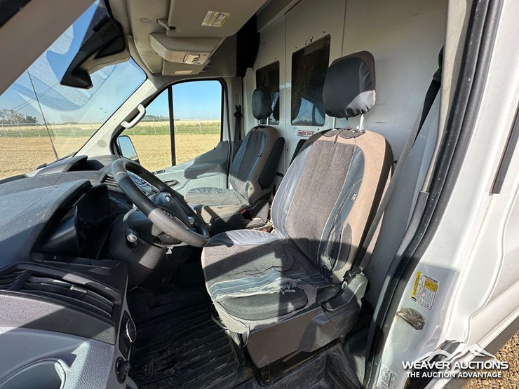 2019-ford-transit-image-7